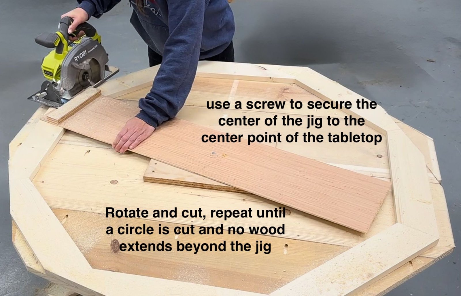 Circle Jig for Cutting Rounds with a Circular Saw — step 4