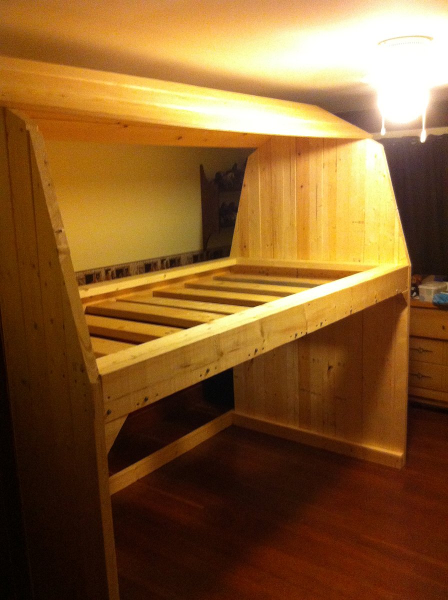 Classic Red Barn Bunk Bed — step 5