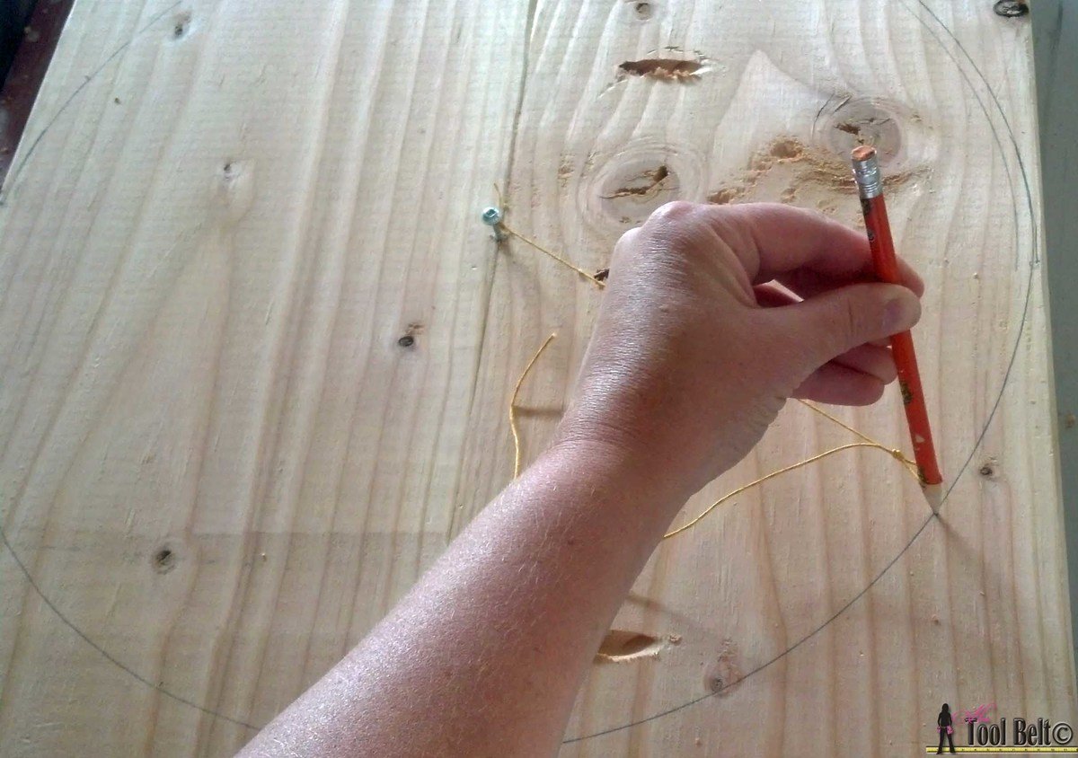 Curvy Side Table — step 1