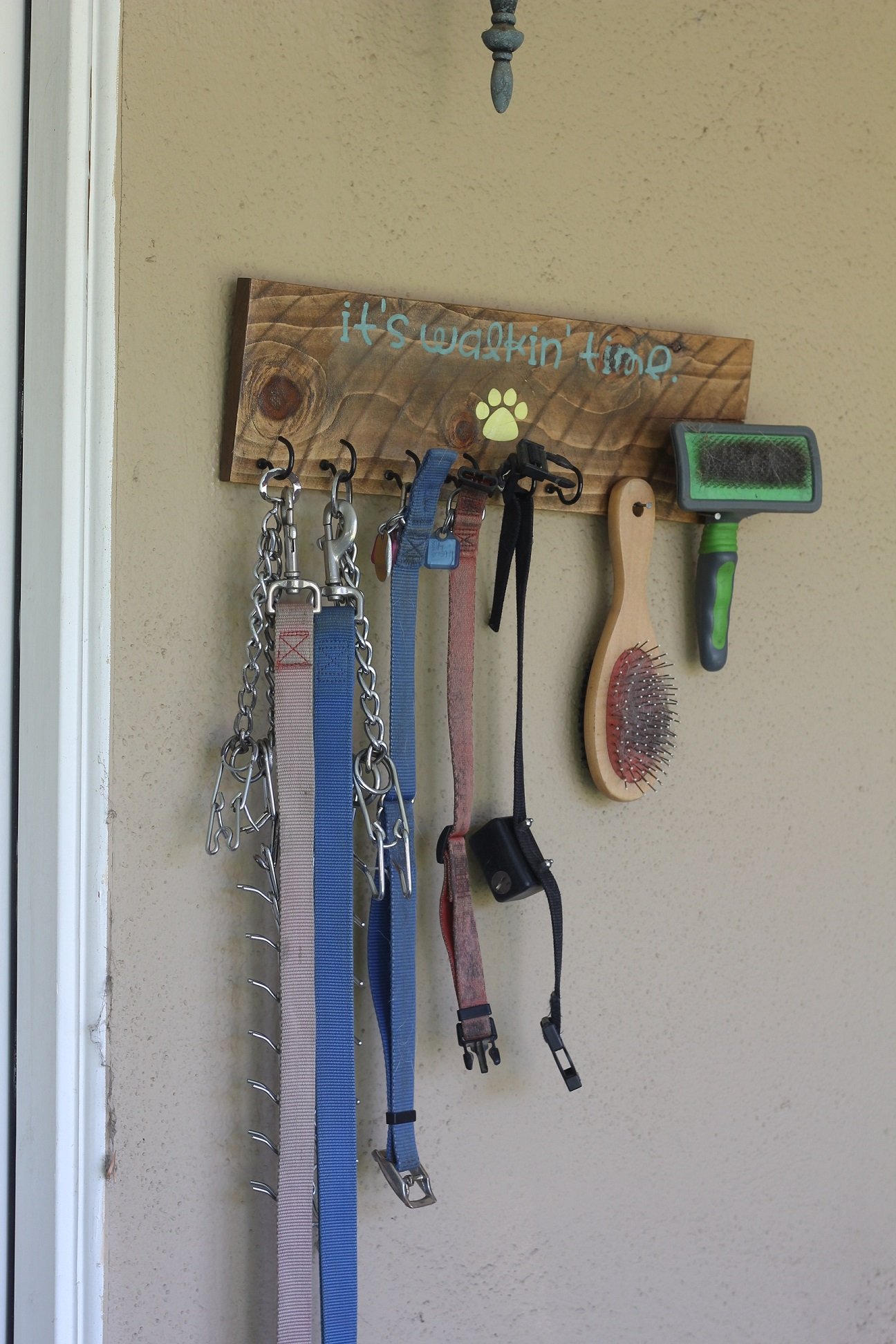 Dog Leash hanger — step 6