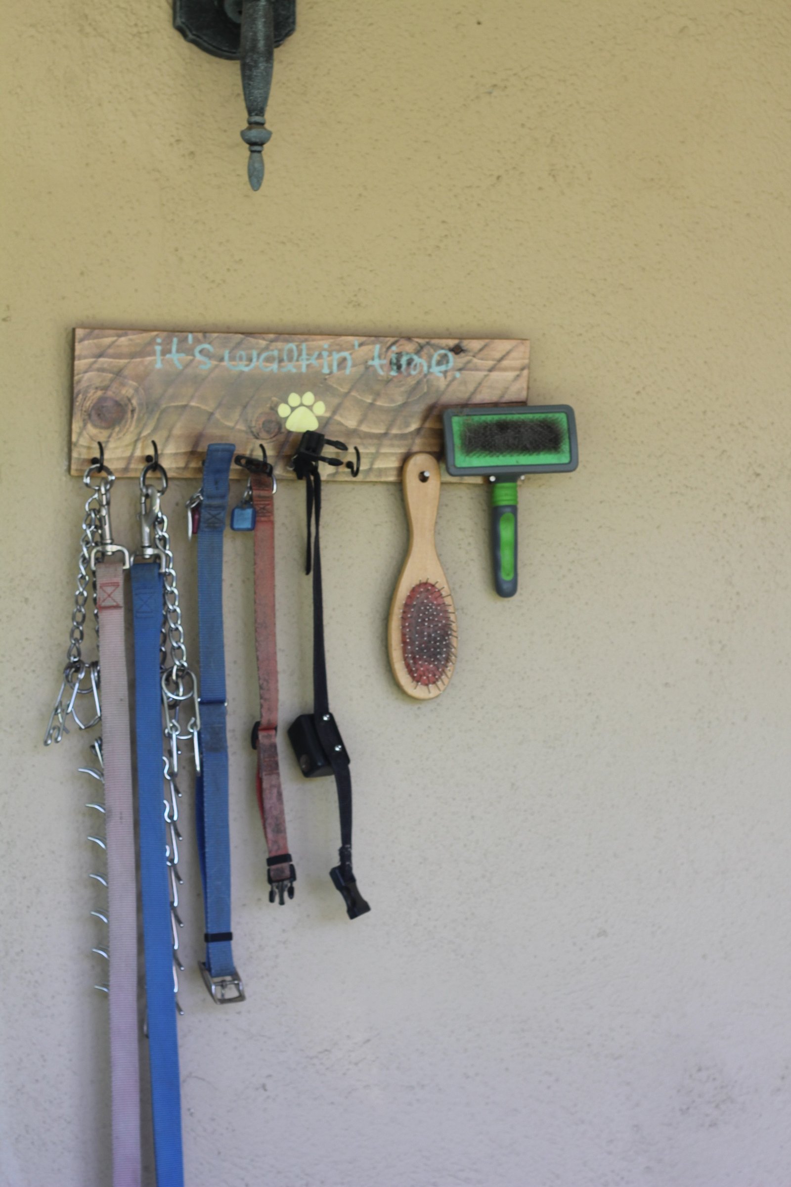 Dog Leash hanger — step 8