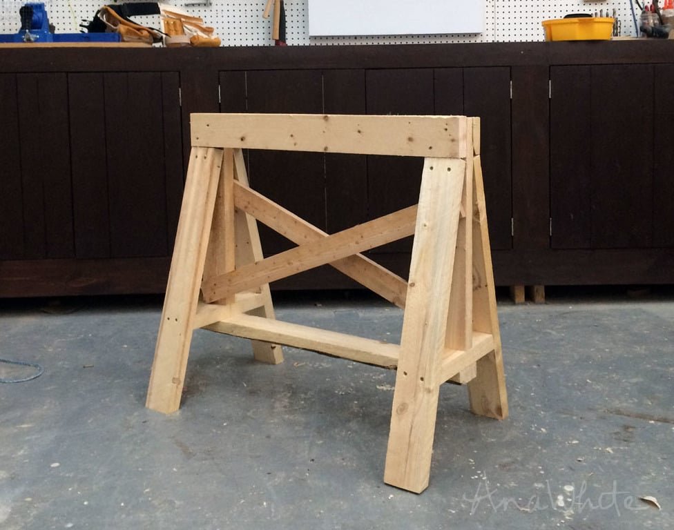 Easy Heavy Duty 2x4 Sawhorses