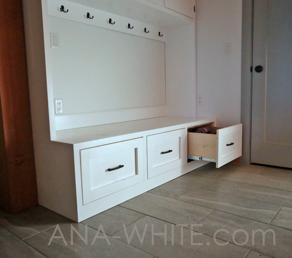 Entryway Cabinet with Hooks — step 1