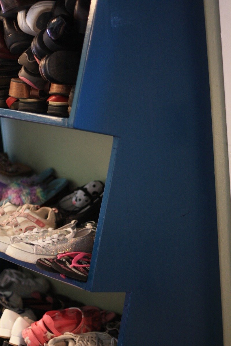 Floor-to-ceiling Shoe Shelf with Angled Front Shelf — step 6