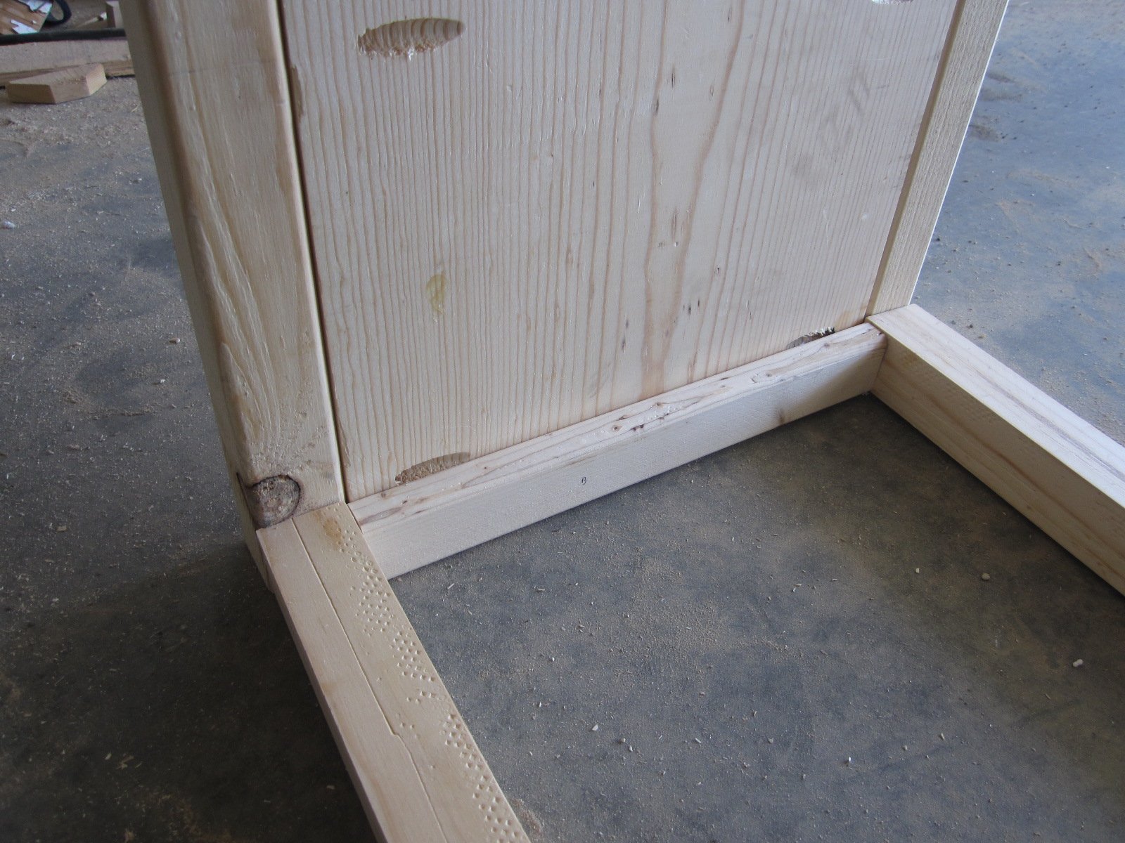 Footboard Bench — step 7