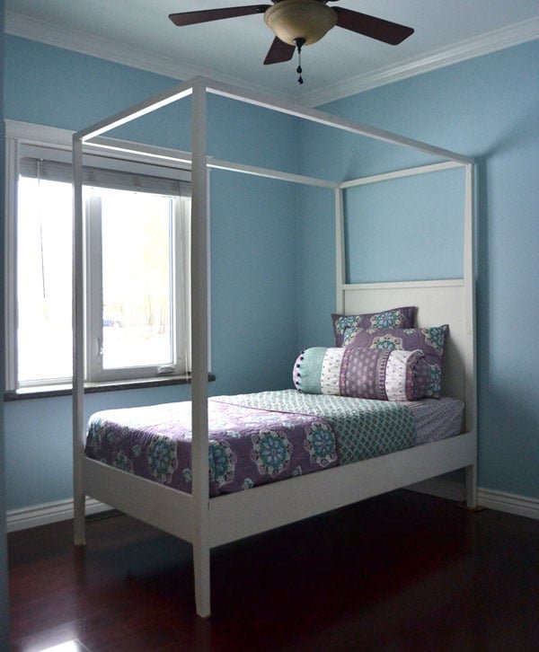 Hannah Canopy Bed