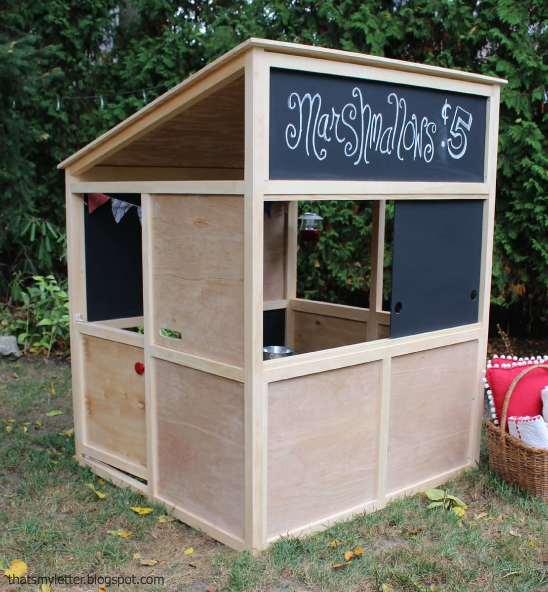 Indoor Playhouse Modern Bungalow