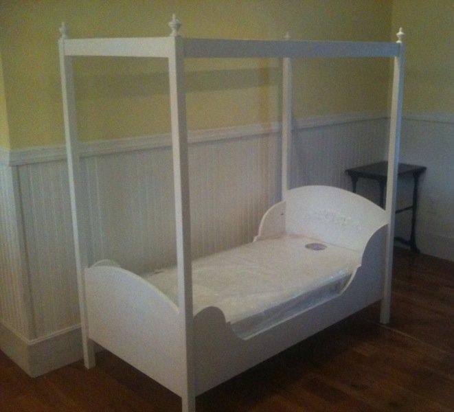 Lydia Toddler Bed