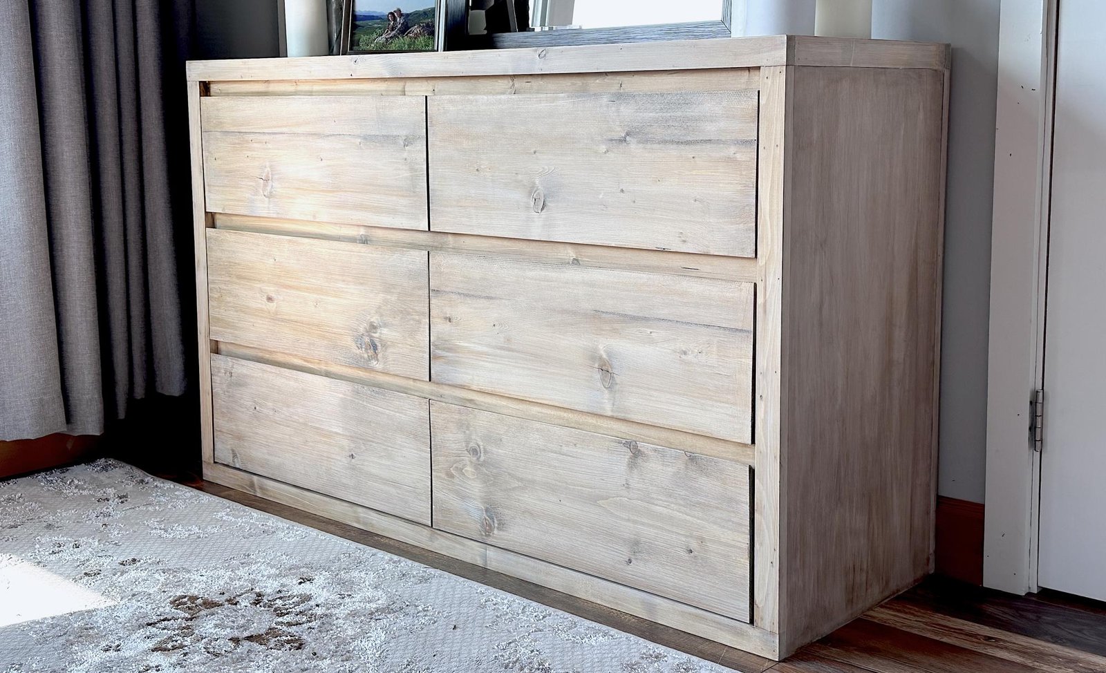 Minimalist Modern Dresser