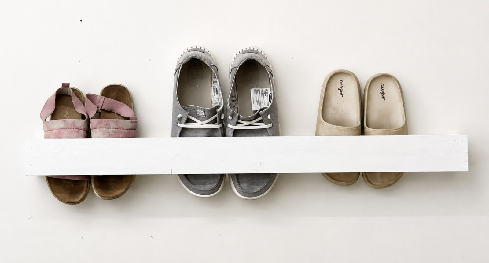 One Board Wall Shoe Rack
