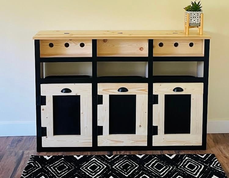 Recycling Console with Charging Station
