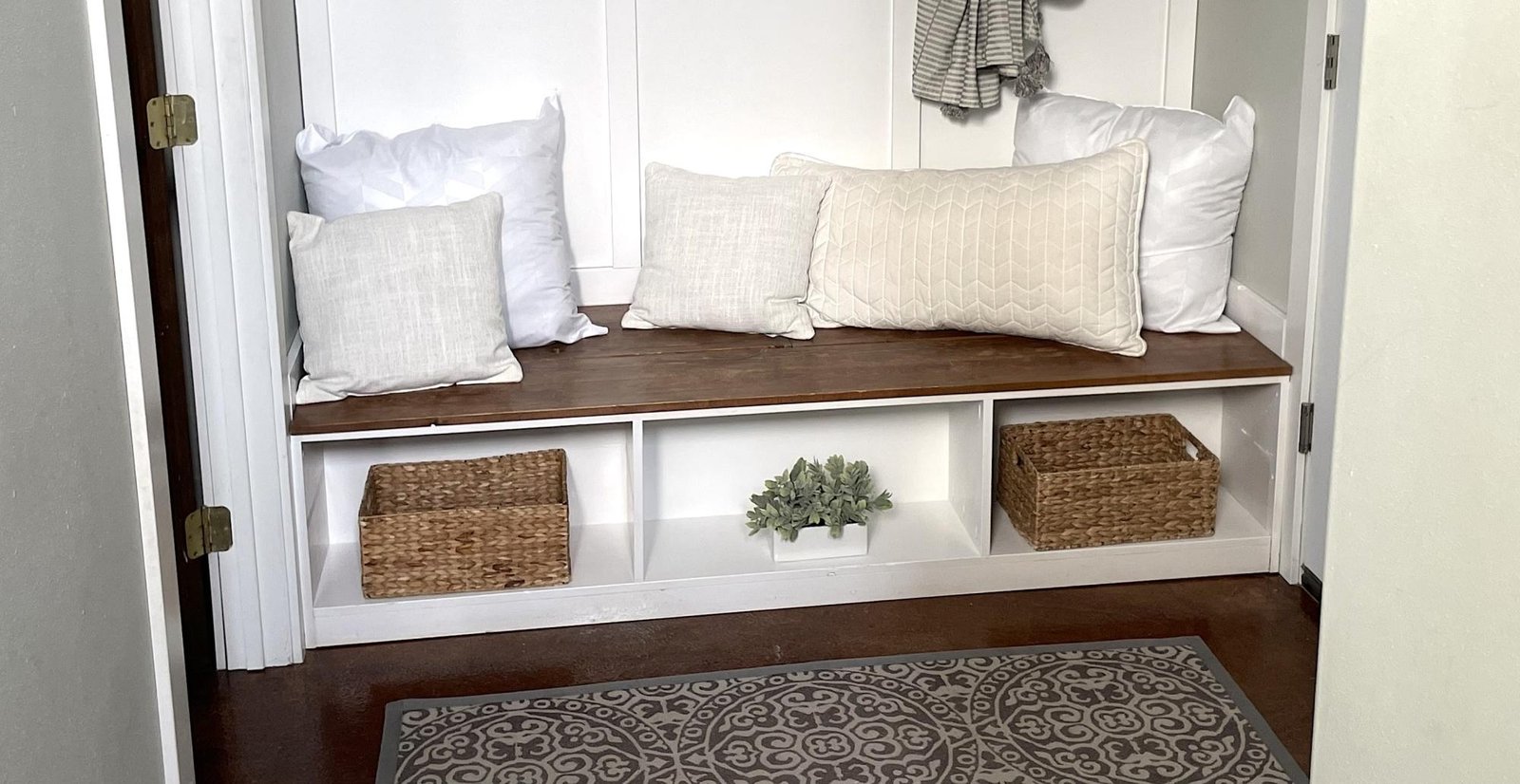 Shoe Bench Front with Hidden Storage at Back