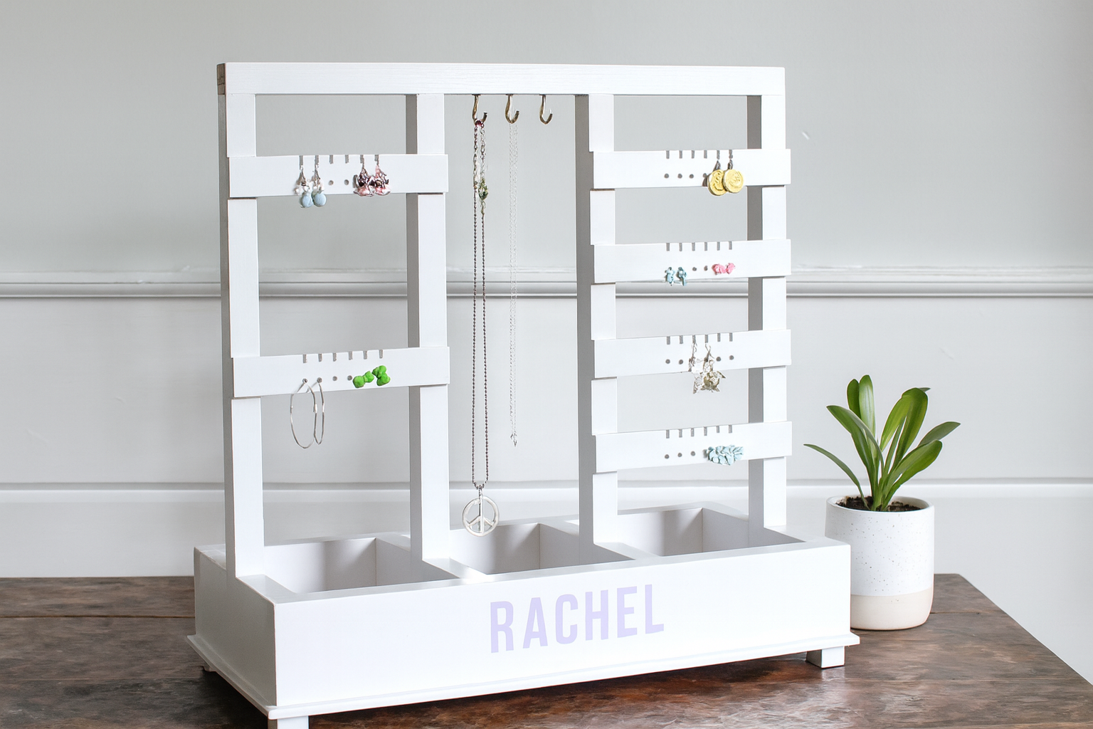 Standing Jewelry Holder