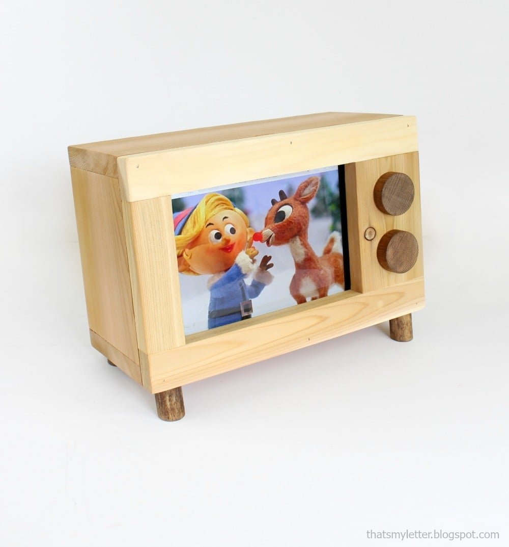 Tablet or iPad Holder Retro TV Style