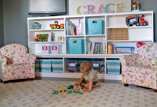 Toy Storage Hutch with Cubbies and Shelves